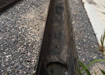 final-19a-driveway drain before